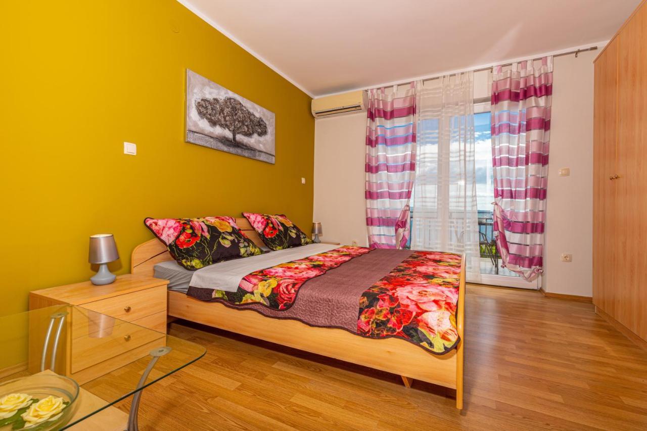 Apartmani Jasminka Dramalj Eksteriør billede