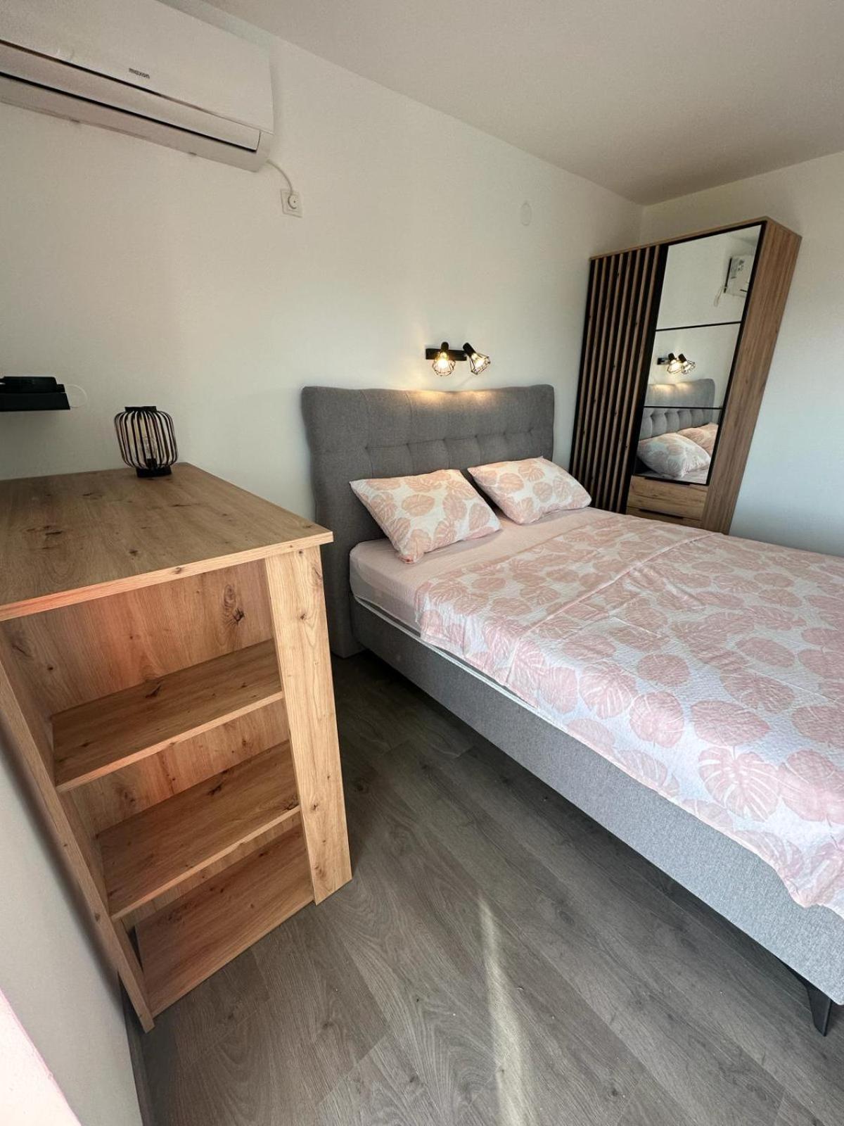 Apartmani Jasminka Dramalj Eksteriør billede